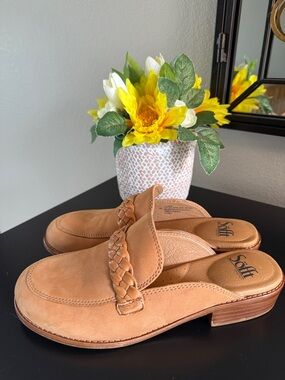 Sofft Nels Tan Braided Leather Mules